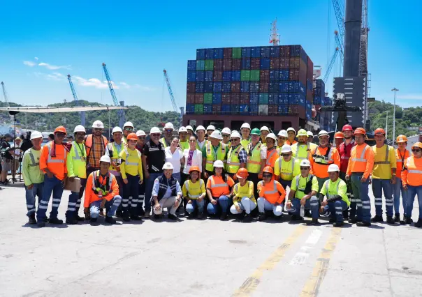 Claudia Sheinbaum da banderazo a nuevos puentes vehiculares en Colima