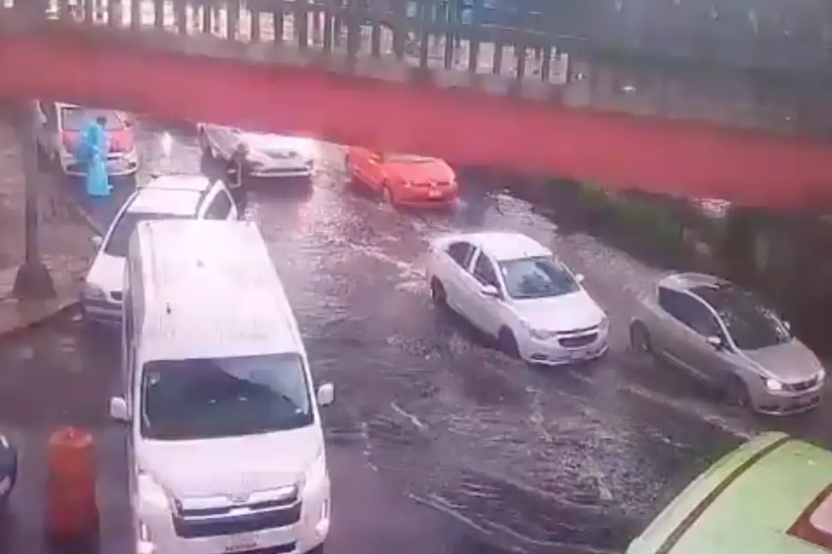 Se registra inundación en la alcaldía Miguel Hidalgo. Foto: X @C5_CDMX
