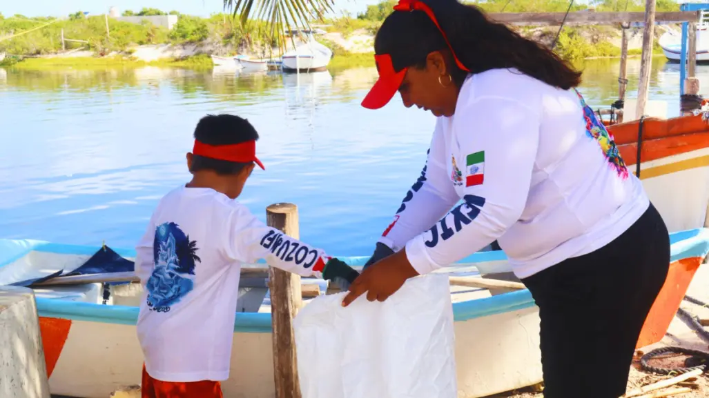 Retiran casi media tonelada de basura del puerto San Crisanto–Chabihau en Yucatán