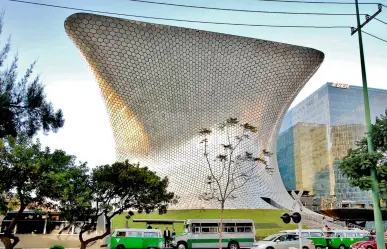 El edificio futurista de CDMX que parece sacado de un cuento y sorprende con su impactante fachada