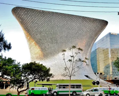 El edificio futurista de CDMX que parece sacado de un cuento y sorprende con su impactante fachada