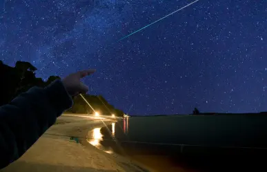 Perseidas 2025: cómo llegar a la playa perfecta para ver la lluvia de estrellas