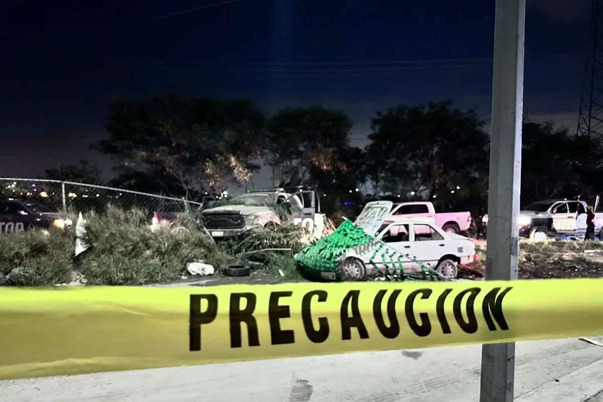 La madrugada de este domingo, elementos de la Policía de Proximidad de Escobedo (Proxpol) detuvieron a dos hombres. Foto: Policía de Escobedo