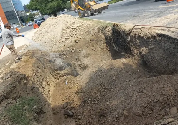 Agua y Drenaje de Monterrey repara fuga en San Pedro Garza García sin cortes en el suministro