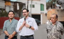 David de la Peña arranca trabajos de recarpeteo en la calle Huajuquito en Los Cavazos