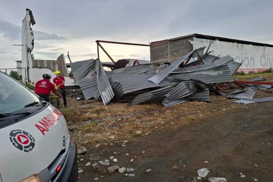 Fuerte tormenta provoca afectaciones en comunidades de Montemorelos