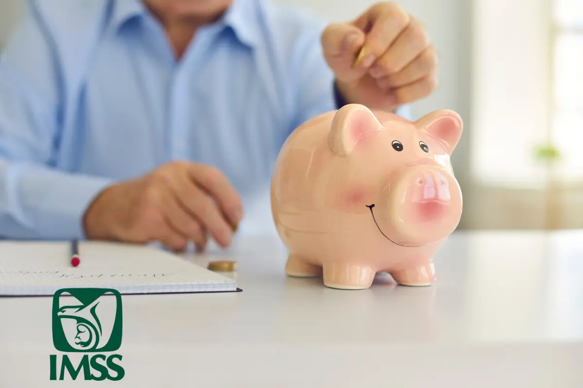 Ante una negativa del IMSS, el trabajador tiene alternativas para exigir sus derechos. Foto: Canva | IMSS