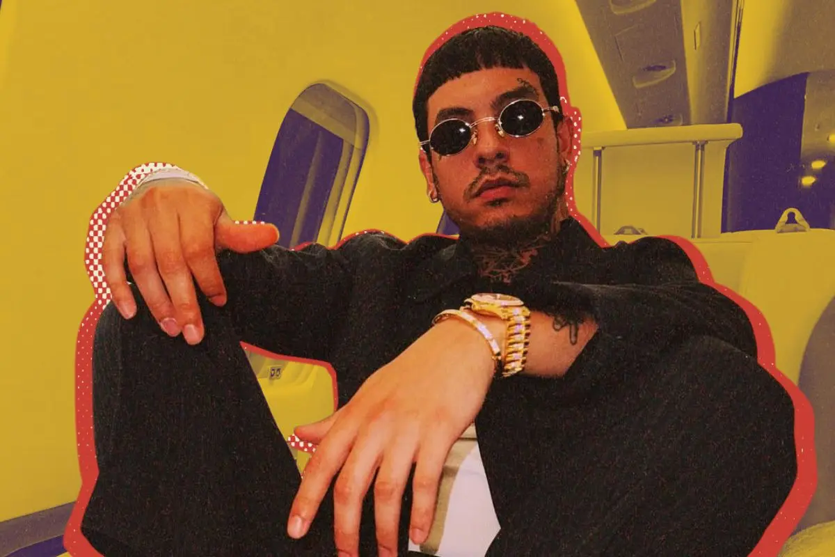 Natanael Cano se queja por pagar impuestos al SAT Foto: CANVA/KS