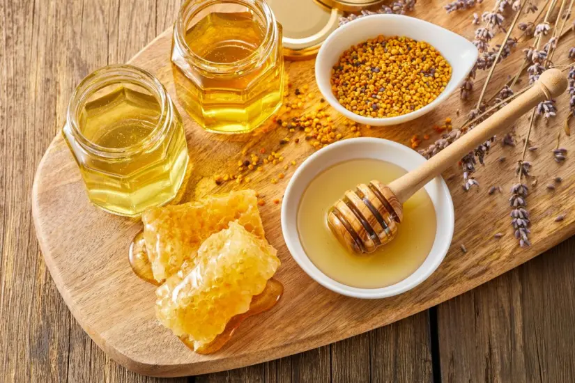 Miel cruda que conserva todas sus propiedades naturales. Foto: Biblioteca Canva