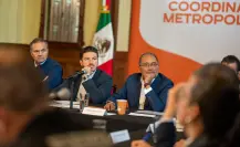 Andrés Mijes propone priorizar movilidad y combate a casas abandonadas en Nuevo León