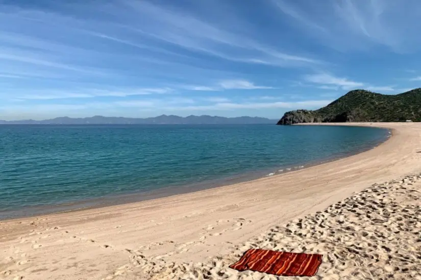 Playa Muertitos, un rincón aislado de La Paz. Foto: Secretaría de Turismo La Paz