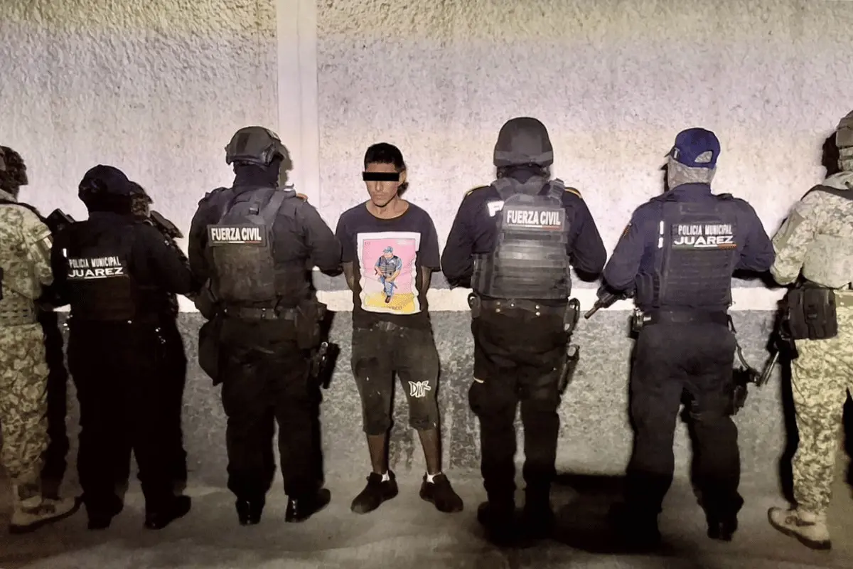 El grupo de seguridad realizaba patrullajes cuando, en el cruce de la avenida Antiguo Camino a Villa de Juárez y Huizache, identificaron a un joven. Foto: Fuerza Civil.