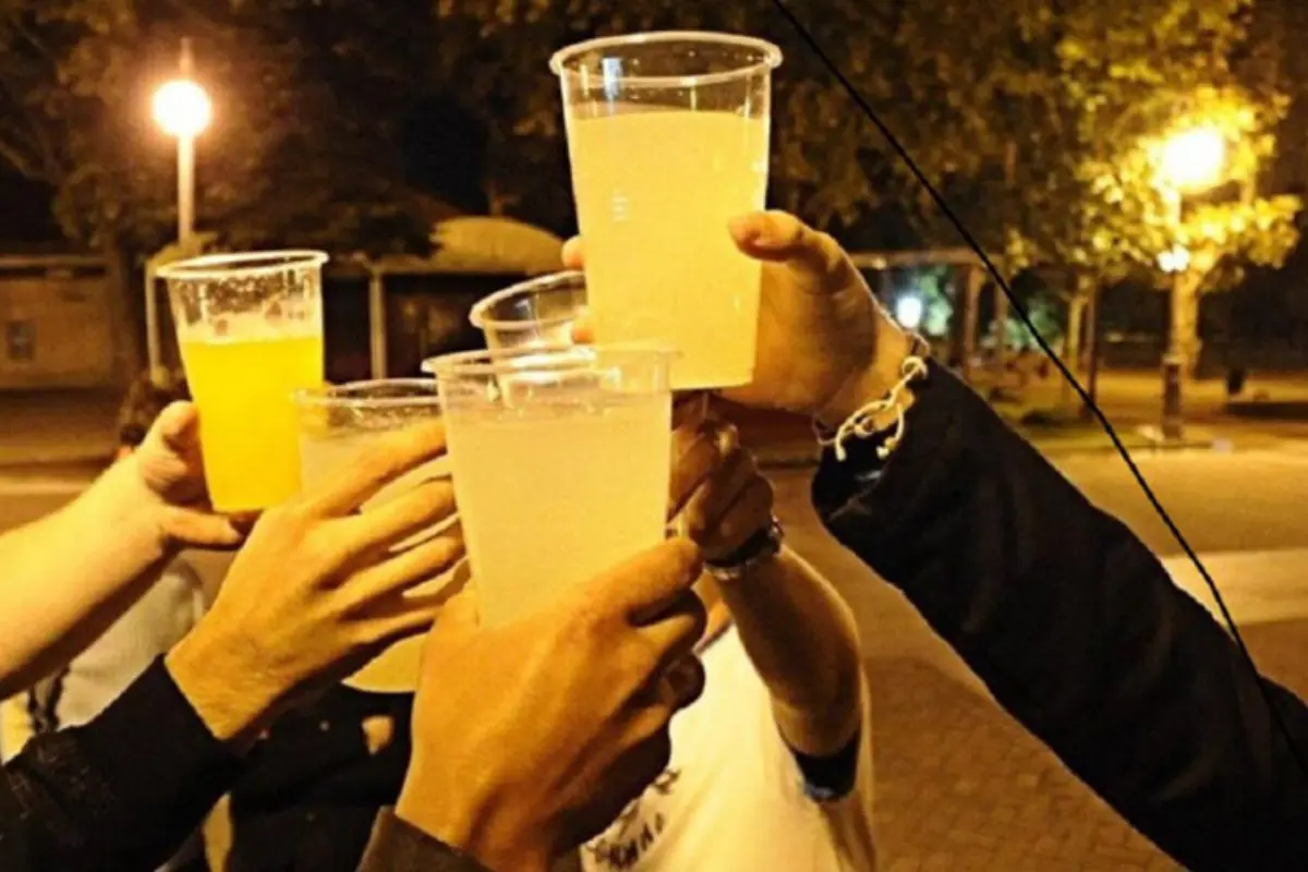 En Altamira, la meta no solo es reforzar la vigilancia, sino también generar conciencia sobre la importancia de preservar los parques y canchas como espacios seguros para la convivencia familiar. Foto: Freepik