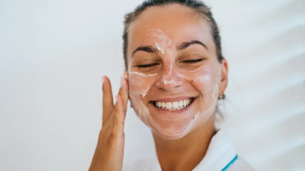 Cuidado de la piel: 5 hábitos infalibles para mantener un rostro joven y saludable