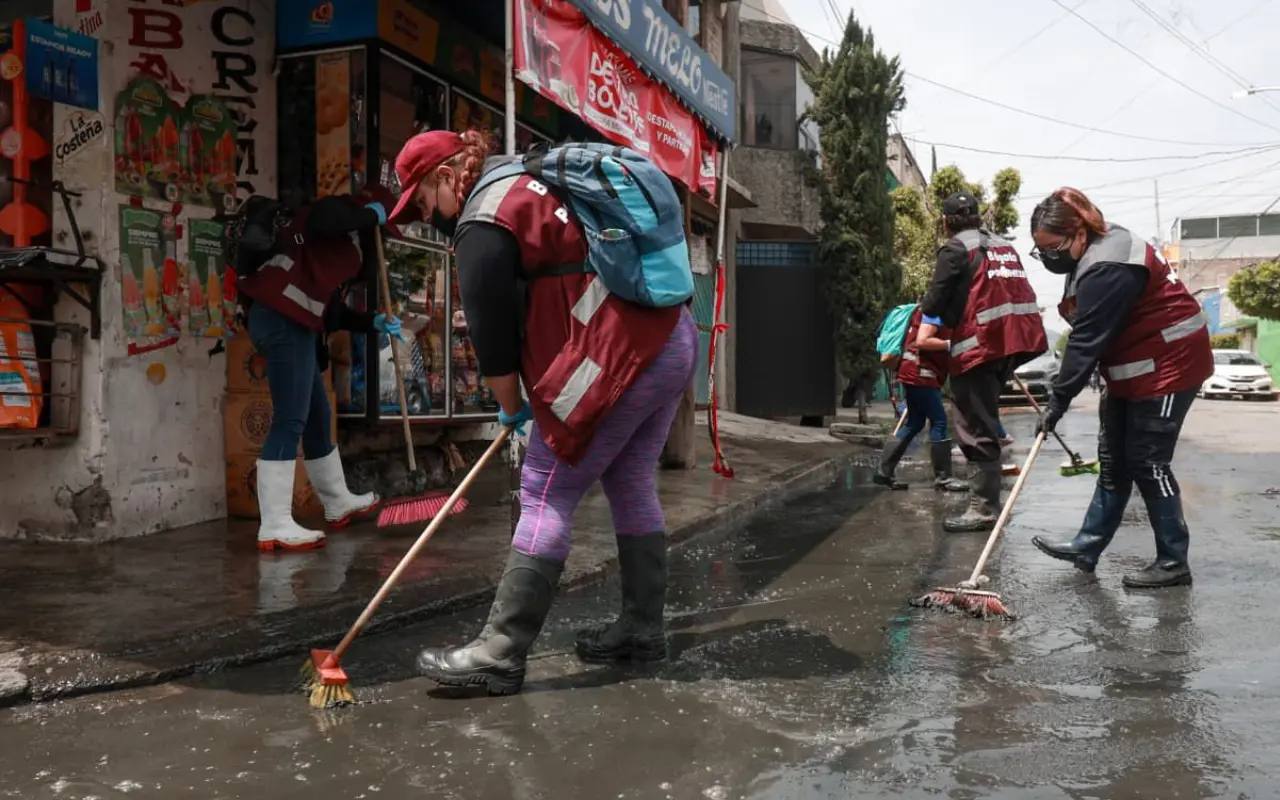 Autoridades activaron un plan de emergencia por las fuertes lluvias en Nezahualcóyotl. Foto: Especial