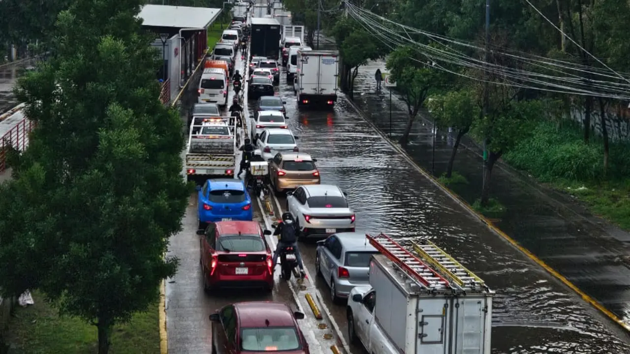 Inundación en el Estado de México. Foto: Ray Talingo