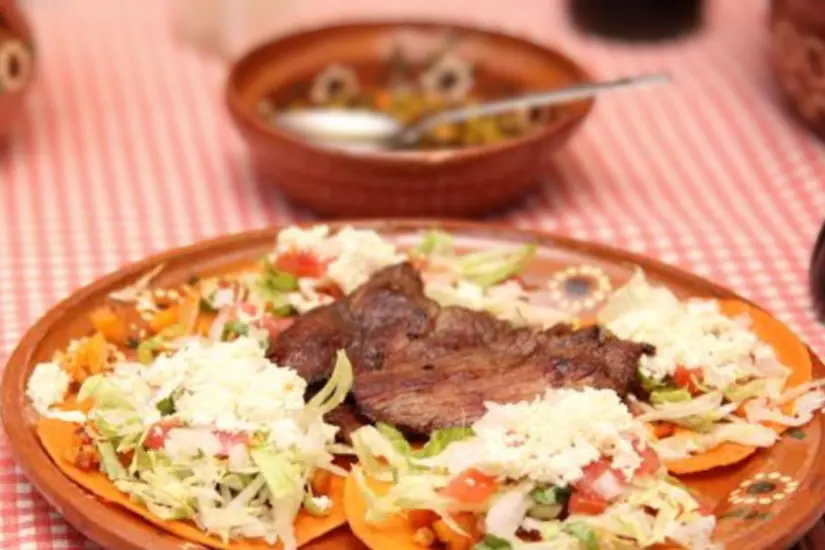 La preparación de las enchiladas tultecas es sencilla y práctica. Foto: Victoria Jiménez