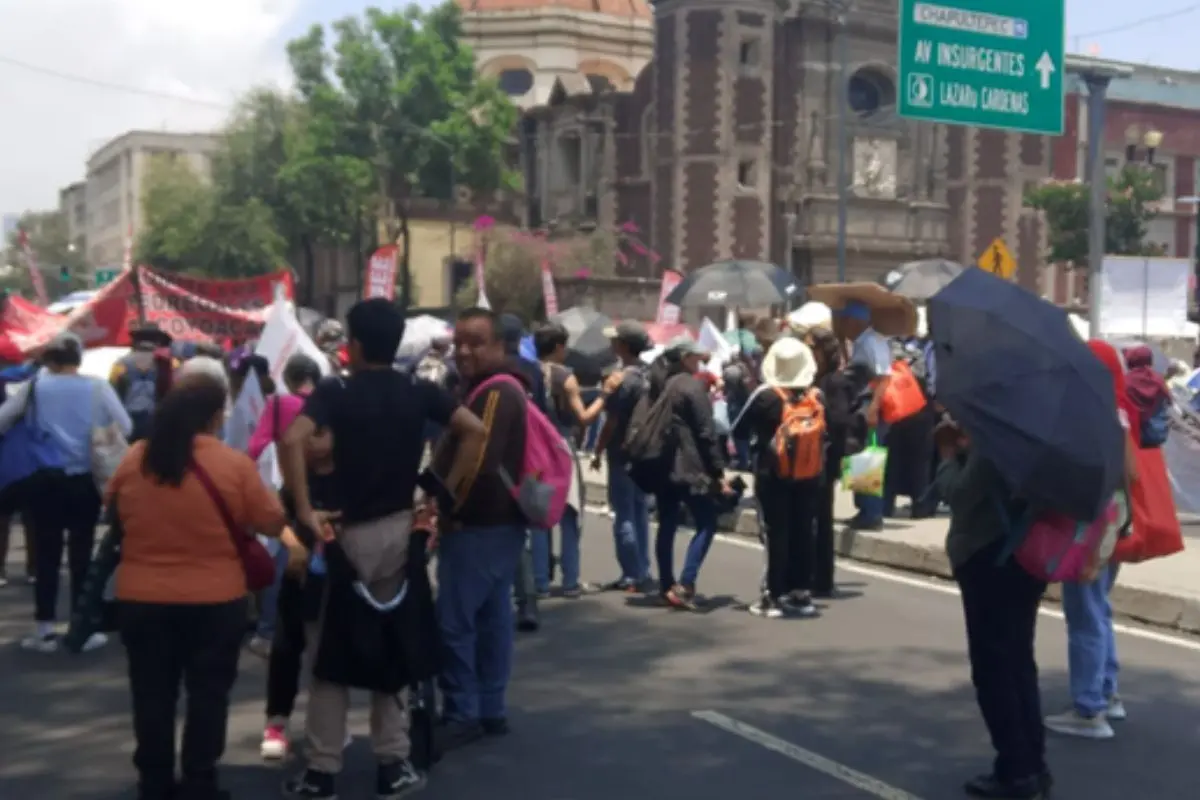 Manifestación en calles de CDMX.   Foto: X (@OVIALCDMX)