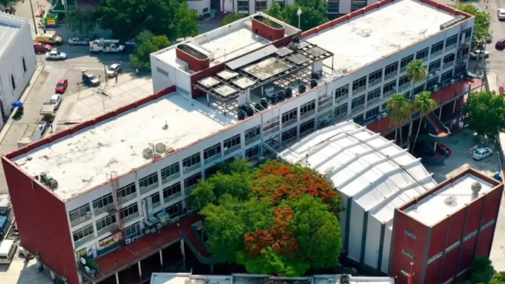Estas oficinas de Tamaulipas se encuentran en un edificio con forma de avión