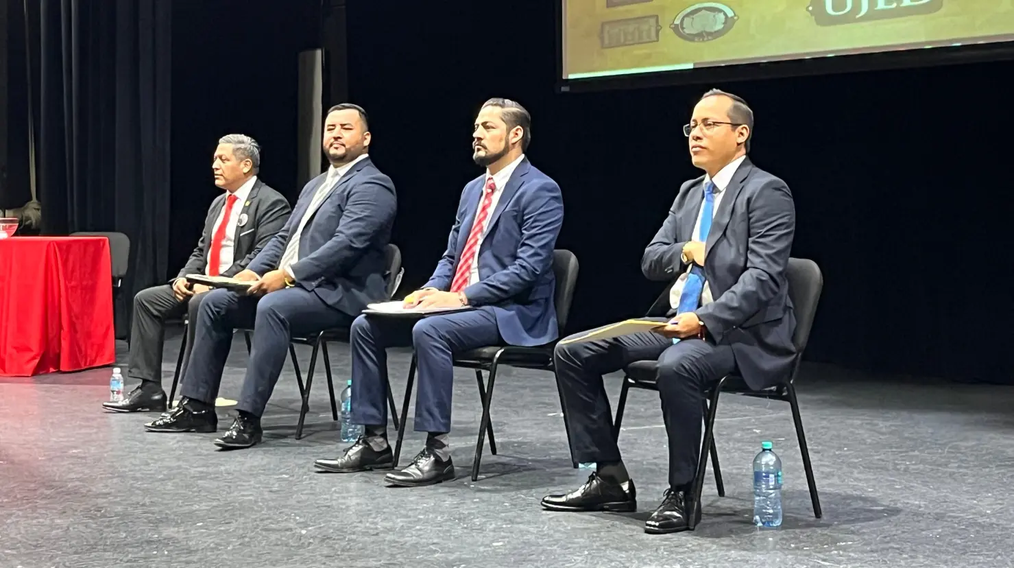 Los aspirantes a dirigir la Barra de Abogados de Durango presentaron sus propuestas. Foto: Jesús Carrillo.