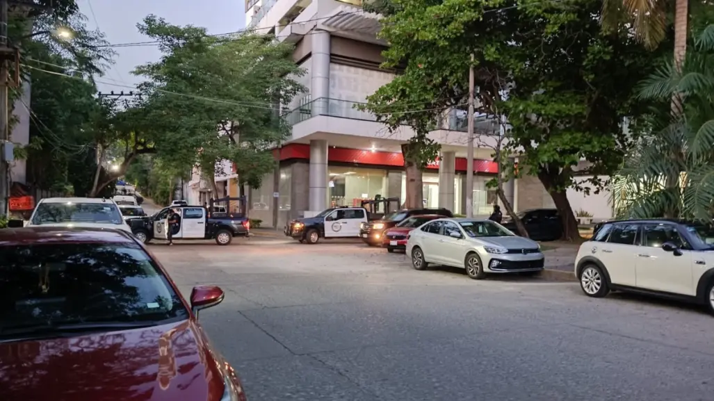 Catean edificio de lujo en Villahermosa presuntamente ligado a familiar de Hernán Bermúdez