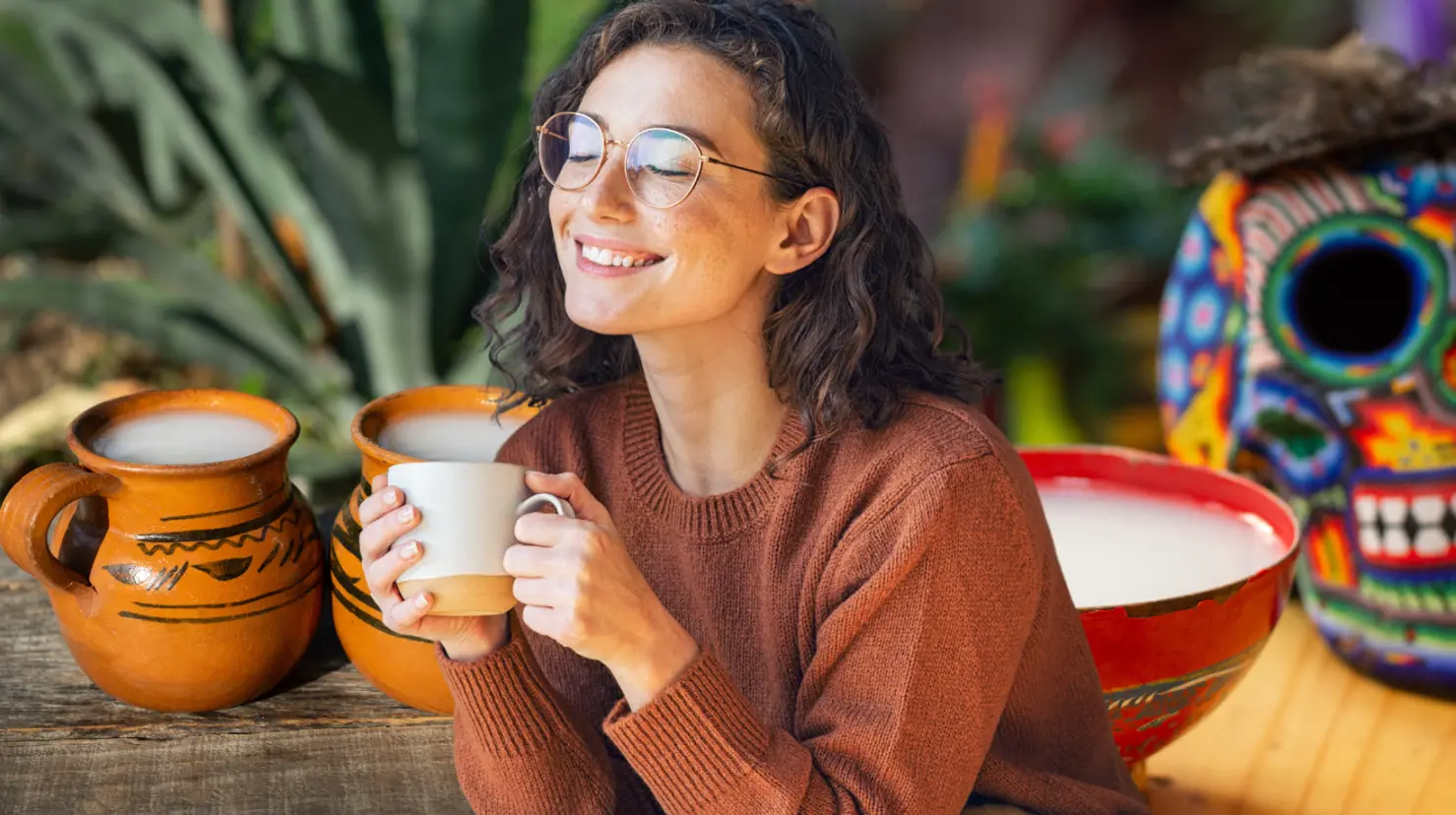 ¿El pulque es un probiótico ancestral? Esta bebida te ayudará a mejorar tu digestión. Foto: Canva.