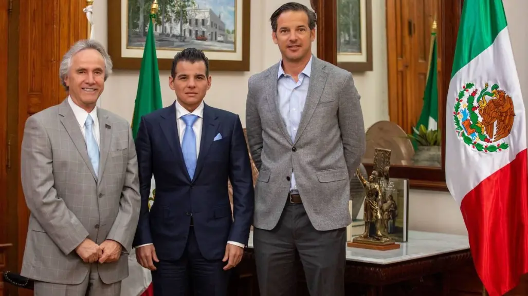Iniciativa privada es clave para el desarrollo económico de Nuevo León: Miguel Flores