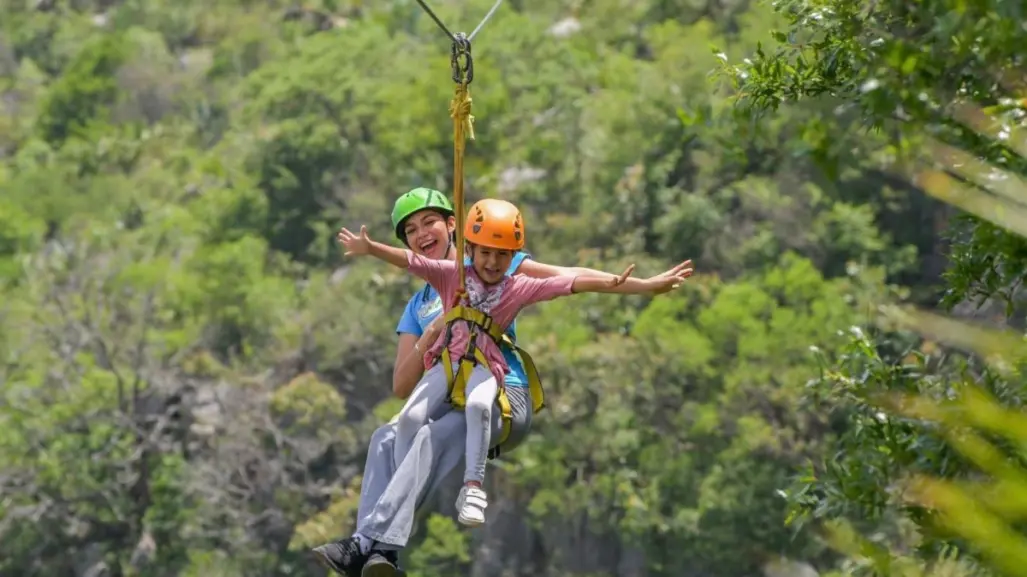 Este increíble lugar tiene una tirolesa de 250 metros y atraviesa la Sierra Madre Oriental.