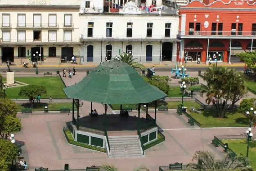 Vista aérea del kiosco de la plaza de la Libertad de Tampico. Foto: Carlos García