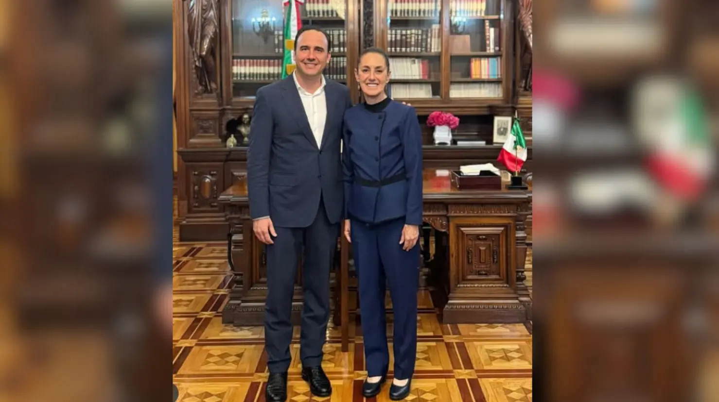 El gobernador Manolo Jiménez y la presidenta Claudia Sheinbaum en Palacio Nacional. (Fotografía: Manolo Jiménez)