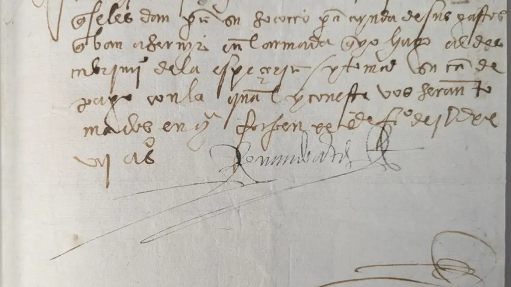 FBI devuelve a México manuscrito robado firmado por Hernán Cortés