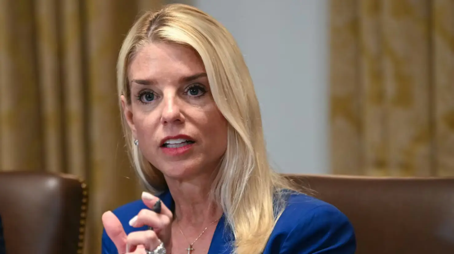 Pam Bondi acusa a Maduro de pagar a México y otros países para traficar droga a EU. Foto: ABC News