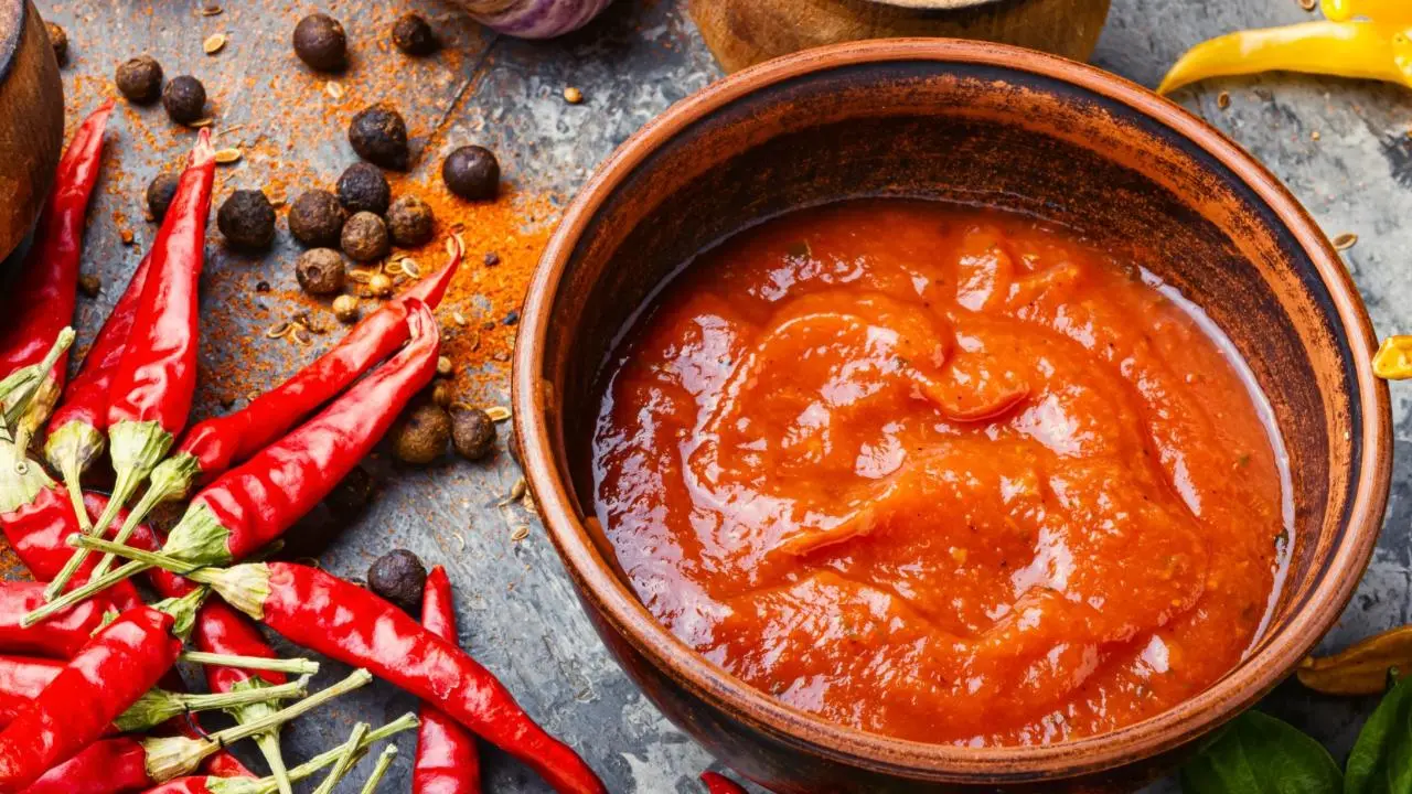 Platillo ancestral con huevecillos de hormiga, la joya gastronómica del Edomex. Foto: Canva Ilustrativa