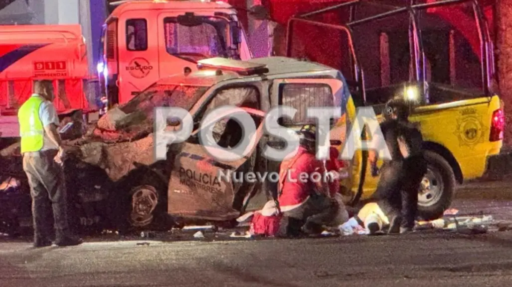Choque de patrullas deja a tres policías heridos en Monterrey