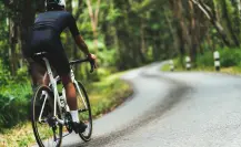 Descubre este parque en Edomex perfecto para recorrer en bicicleta rodeado de árboles