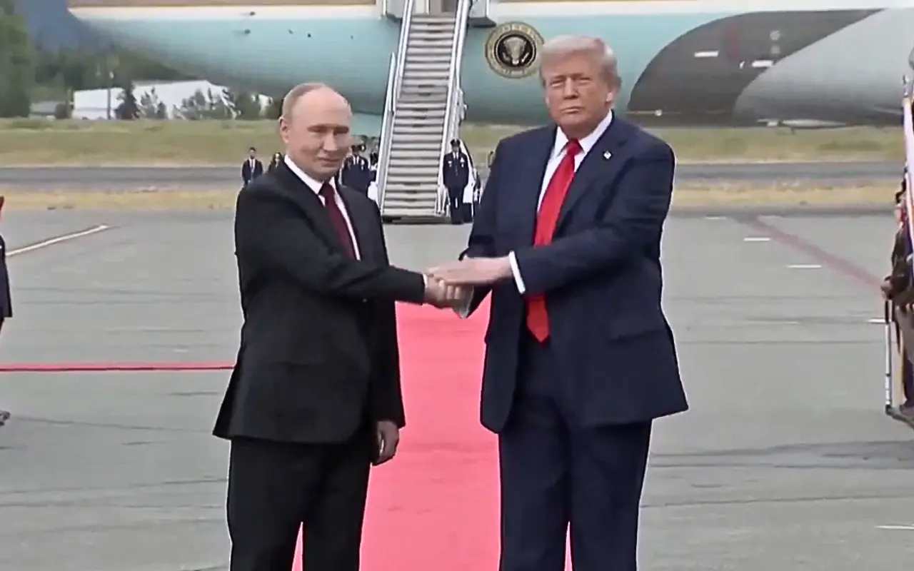 Donald Trump y Vladimir Putin. Captura de pantalla: X (@WhiteHouse)