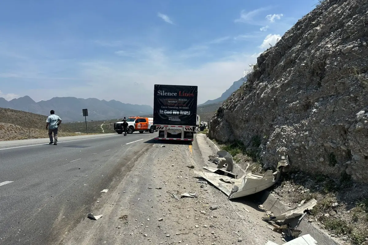 Accidente en la carretera Monterrey-Saltillo. Foto: Protección Civil de Nuevo León