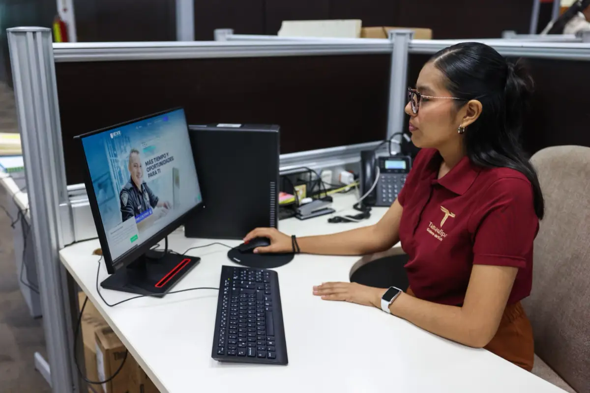 Gracias a un convenio entre el Gobierno de Tamaulipas e IEXE Universidad, los servidores públicos estatales pueden acceder a descuentos para estudiar en línea. Foto: Carlos García