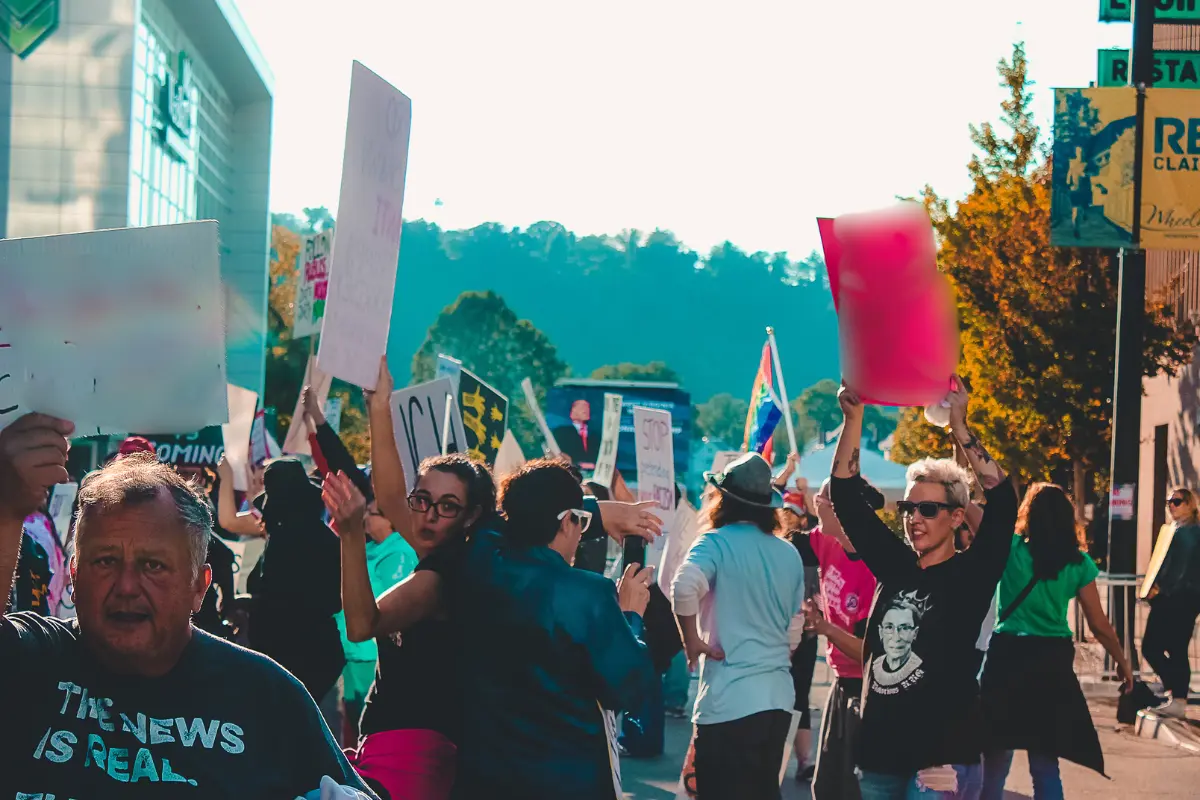Marchas y concentraciones. Foto: Canva
