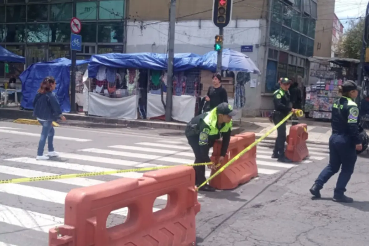 Bloqueo vial por manifestación en CDMX. Foto: X (@OVIALCDMX)