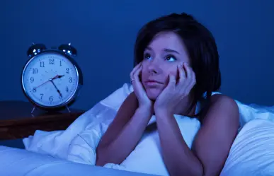 ¿El insomnio y la ansiedad afecta más a los jóvenes universitarios, según estudio?