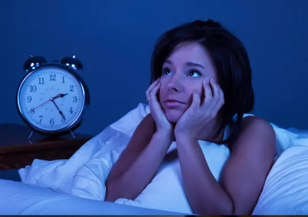 ¿El insomnio y la ansiedad afecta más a los jóvenes universitarios, según estudio?