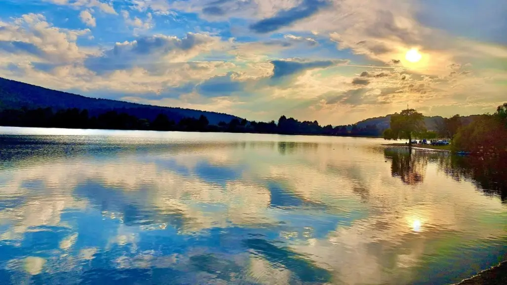 Ruta de senderismo en Edomex: paisajes, fotos y tranquilidad junto a un lago artificial