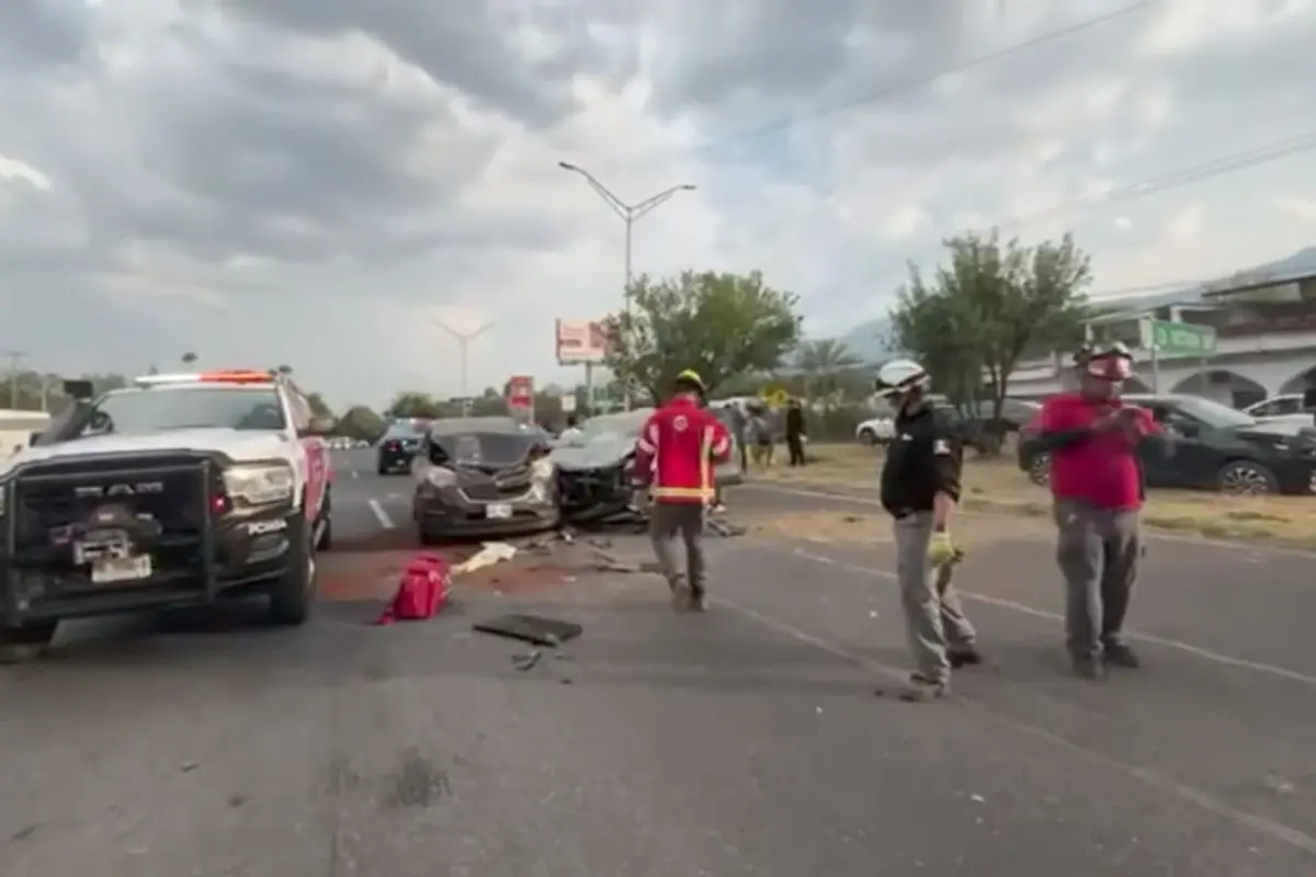 Un accidente vial múltiple se registró en la Carretera Nacional. Foto: Protección Civil de Nuevo León
