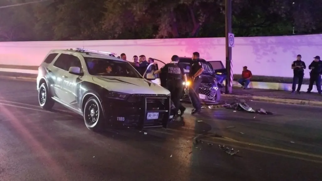Detienen a hombre tras persecución y choque con patrulla en San Pedro Garza García