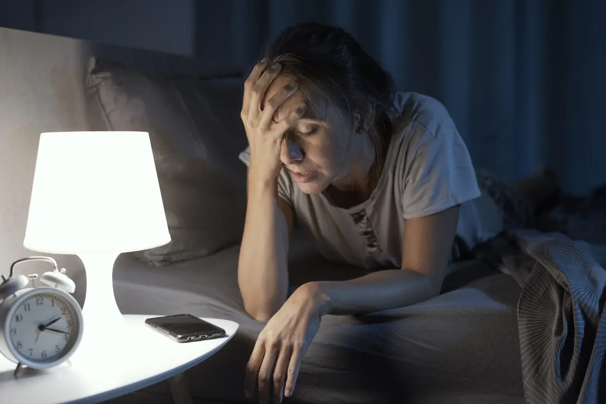 El insomnio tiene una fase poco conocida pero preocupante, que si no se atiende complica la salud mental. Foto: Canva
