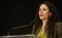 Luisa María Alcalde habla sobre la mudanza de Beatriz Gutiérrez Müller a España
