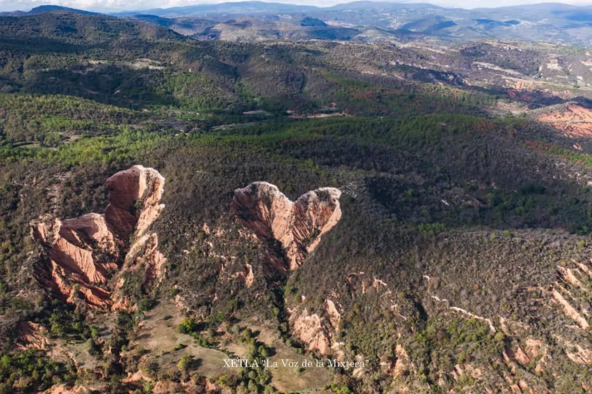 Oaxaca tiene uno de los destinos más románticos con corazones incluidos en la Mixteca Alta.  Foto: XETLA La voz de la Mixteca.