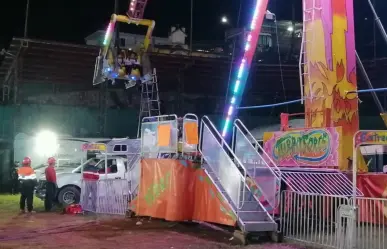 Video l Falla en juego mecánico en Puebla provoca pánico entre los asistentes