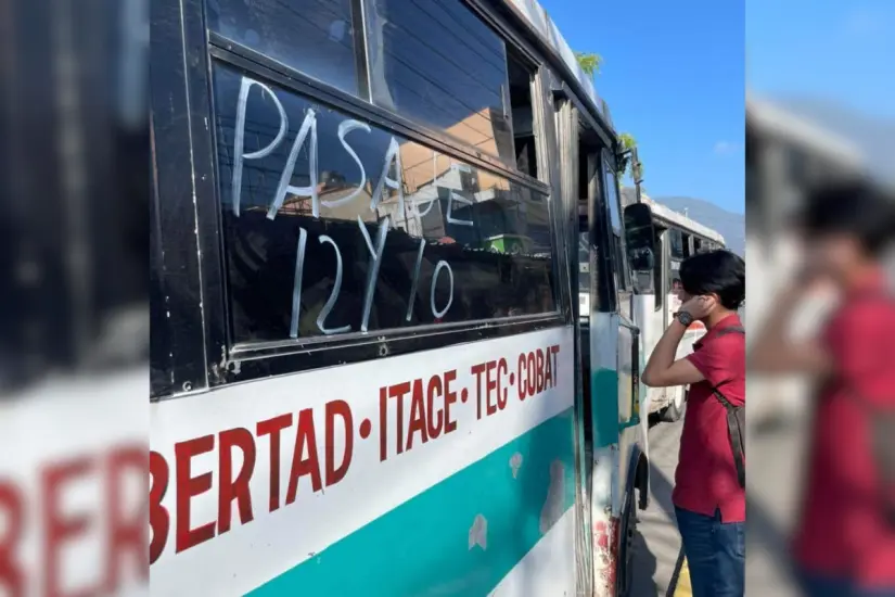 La propuesta de incremento a la tarifa del transporte público es de 12 y 10 pesos para pasajeros y estudiantes, respectivamente. Foto: Victoria Jiménez